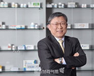 신풍제약, 비자금 조성 혐의 경찰 압수수색...유제만 대표 대응은?