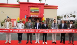 K-버거 미국시장 상륙... 롯데리아 1호점 열었다