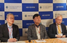 ‘동네 의원’의 위기?…가정의학과, ‘일차의료 안정화’ 큰 그림으로 위기 타개