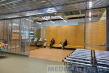 성남점보다 5배 넓은 서울 금천구 메가팩토리약국 2호점 직접 가보니