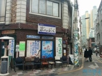 롯데월드타워와 석촌호수 어우러진 잠실의 맛 송리단길