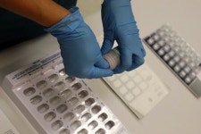 [현장] 쇼일 뿐 vs 소비자권리 약국 조제실 투명화 논란