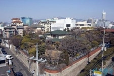 [단독] 홍라희 전 리움미술관장, 법원에 이건희 장충동 집 상속 신청한 사연
