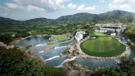 [단독] 박덕흠 의원 가족회사, 과거 골프장 지으려 친인척·임원 명의로 농지 불법 취득