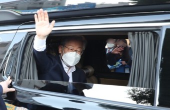더불어민주당 이재명 대선후보 '매머드급 선대위' 11월 2일 출범 | 상임선대위원장 송영길, 공동선대위원장 우원식 변재일 설훈 홍영표 등