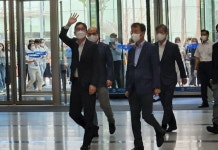 [기자수첩] 삼성 이재용 부회장 스킨십 행보에 사람들이 환호한 이유
