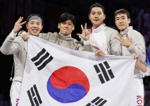 [파리올림픽] 한국 남자 사브르 대표팀 금메달... 올림픽 3연패  | 오상욱은 개인전 금메달 이어 올림픽 2관왕-