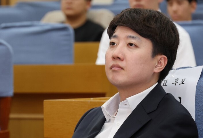 이준석 의원, 개혁신당 대표로 선출… 날렵한 호랑이의 귀환