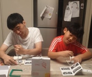 유한양행, 에너지의 날 아프리카 어린이 태양광 랜턴제작