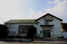 <기차가 서지 않는 간이역> 바닷가 간이역, 송정역