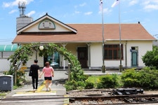 소금꽃 피던 역, 덕하역