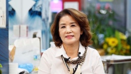 [소금꽃 당신, 땀으로 꽃을 피우는 사람들]  옥동의 영원한 미스 조  헤어 디자이너 조윤겸 씨
