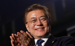 "재인이는 다리가 불편한 나를 업고 소풍을 간 따뜻한 친구였다"