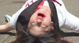 혼자 보다간 무서워 