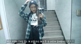 홍대 클럽 스타일로 옷을 입고 강남 클럽에 가봤다