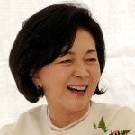 병상에 누워있는 이건희 회장 곁 6년간 지킨 삼성 홍라희 여사의 러브스토리