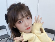 중국 재벌에 스카우트돼 연봉 100억 받는 롤드컵 우승자 루키의 중국인 여친 비주얼