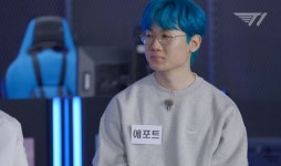 T1 에포트 만나자마자 "메이플 안 하세요?"라고 물어보는 '겜주' 방탄 진 (영상)