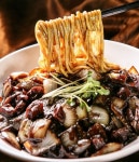 이제 파리바게뜨에서 짜장면 배달시켜 먹을 수 있다