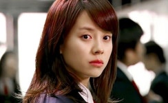 리메이크 소식에 재조명되는 15년 전 궁 방영 당시 송지효 미모 수준