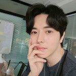 코로나 확진되고 인생무상 느껴 '3억'짜리 벤틀리 산 '웹툰 작가' 박태준