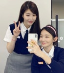 오랜만에 고등학교 교복 입고 싸이월드 얼짱 시절 그대로 재현한 31살 강민경 (사진)