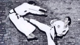 AZ 백신 맞은 세계 태권도 챔피언, 세균 감염돼 다리 절단했다