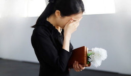 엄마 돌아가셔서 딸인 제가 상주한다고 했더니 장례지도사가 절대 안 된다고 말립니다