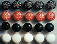 1400년 전 백제 의자왕이 일본에게 선물한 한땀 한땀 수놓은 초호화 바둑판