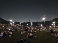 유흥업소발 코로나 터졌는데도 발 디딜 틈조차 없던 어제자 대구 두류 공원