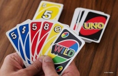 우승 상금 6천만원 걸고 90년대생 라떼들 추억의 보드게임 우노 대회 열린다