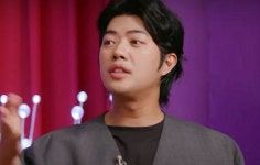 전 여친이 '바람' 피운 충격 때문에 '9년째' 연애 못하고 있다 고백한 스타
