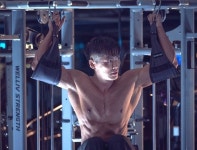 국정원 요원 역 맡자마자 10kg 늘리고 벌크업한 남궁민 충격 근황 (사진)