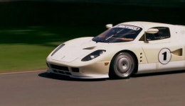 사람들이 외제차로 착각하는 역사상 가장 역대급이었던 17억짜리 한국 슈퍼카의 정체