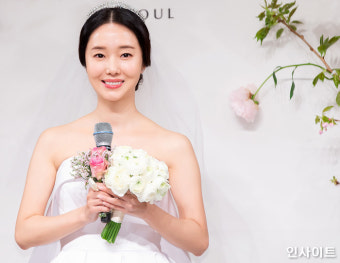 '42살' 이정현, 결혼 3년 만에 엄마 된다...