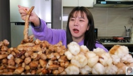 새벽에 배고프다며 혼자 소곱창 14kg에 볶음밥까지 클리어한 먹방 유튜버