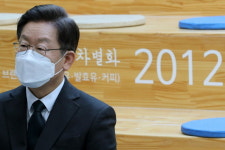 이재명 큰아들, 투자회사 4달 다니고 예금 5천만원 늘어...李 합법적 증여