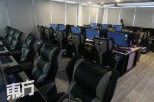 학생들 위해 캠퍼스에 고사양 컴퓨터 48대+생중계실 갖춘 PC방 만들어준 대학교