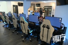 학생들 위해 캠퍼스에 고사양 컴퓨터 48대+생중계실 갖춘 PC방 만들어준 대학교