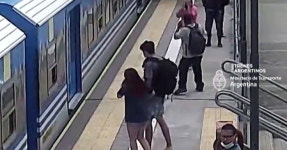 기다리던 지하철 타려다 '기립성 저혈압'으로 정신 잃고 선로로 떨어진 여성