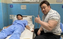 '범죄도시2' 500만 돌파 후 지난해 세상 떠난 故 남문철에 영광 돌린 마동석