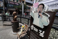 송해 선생님 단골집 모여 있는 종로 송해길, 시민들 추모로 물들었다
