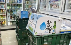 화물노조 파업으로 소주 동나기 시작...편의점, 점포당 하루 한박스 제한