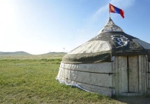 몽골 사람들은 한국을 코리아 대신 무지개가 뜨는 나라 솔롱고스라 부른다