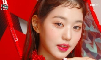 난해한 '트위티뱅' 헤어마저 완벽 소화한 아이브 장원영 오늘자 모습 (영상)