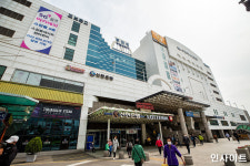 부천역 앞에서 제로투 추는 여캠 못보겠네...아프리카 BJ들 난리났습니다