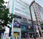 비♥김태희가 920억 주고 산 강남 빌딩...1400억 매물로 나왔다