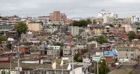 옥상에 다리 놓아 야외수영장 만들겠다...찐부자들 사는 한강변 아파트 근황