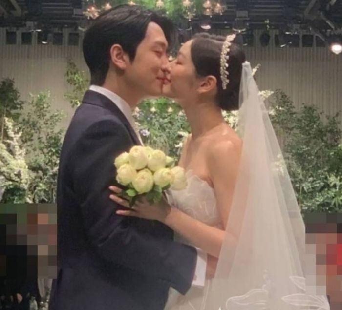 김연아와 고우림, 결혼식 후 파리 여행 공개! 사랑 이야기에 여전히 이목 집중