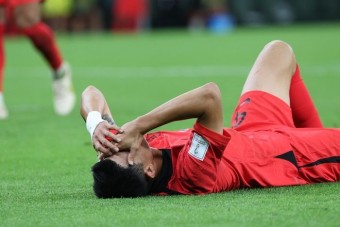 우루과이전서 '종아리 부상' 당한 김민재, 결국 어제(25일) 훈련 불참